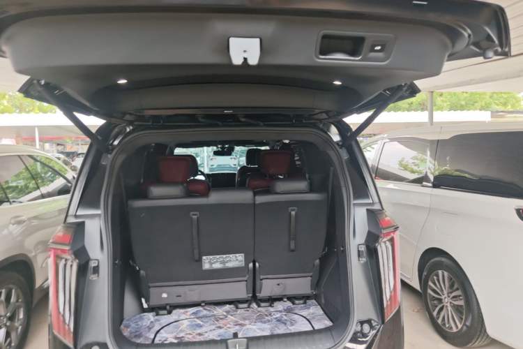 Used GAC Trumpchi M8 2024 Zongshi Series 400T Ultimate Edition Trunk
