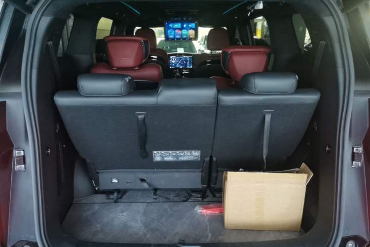 Used GAC Trumpchi M8 2024 Zongshi Series 400T Ultimate Edition Trunk