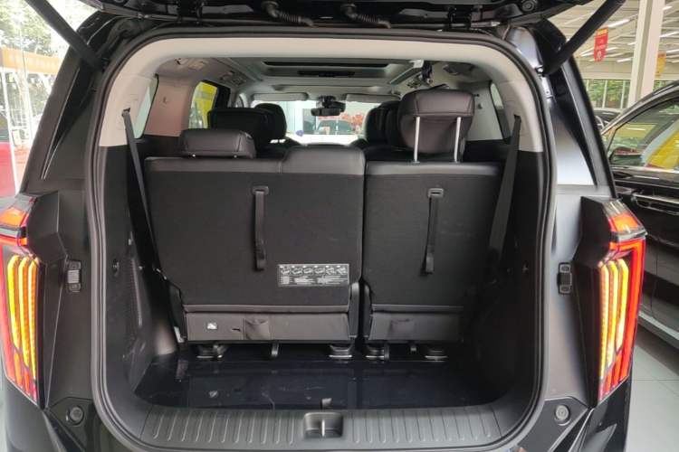 Used GAC Trumpchi M8 2024 Master Series Super Hybrid Edition Trunk
