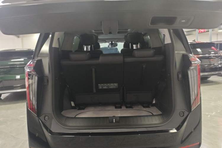 Used GAC Trumpchi M8 2024 Master Series 400T Prestige Edition Trunk