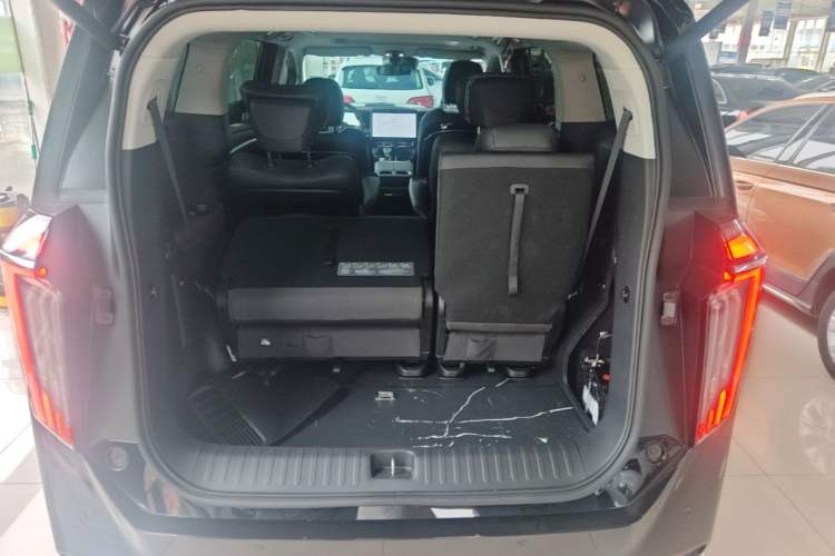 Used GAC Trumpchi M8 2024 Master Series Super Hybrid Edition Trunk