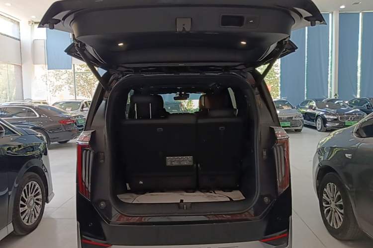 Used GAC Trumpchi M8 2024 Zongshi Series 400T Ultimate Edition Trunk