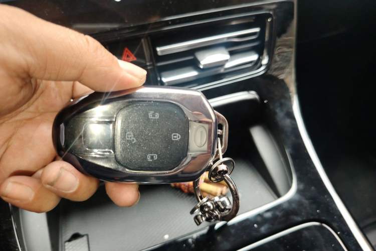 Used GAC Trumpchi M8 2024 Master Series 400T Prestige Edition Vehicle Key