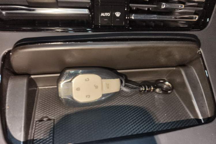 Used GAC Trumpchi M8 2024 Master Series 400T Prestige Edition Vehicle Key