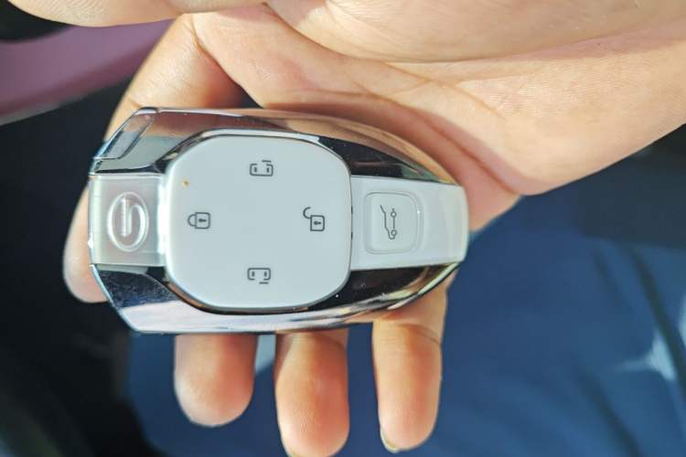 Used GAC Trumpchi M8 2024 Zongshi Series 400T Pioneer Edition Vehicle Key