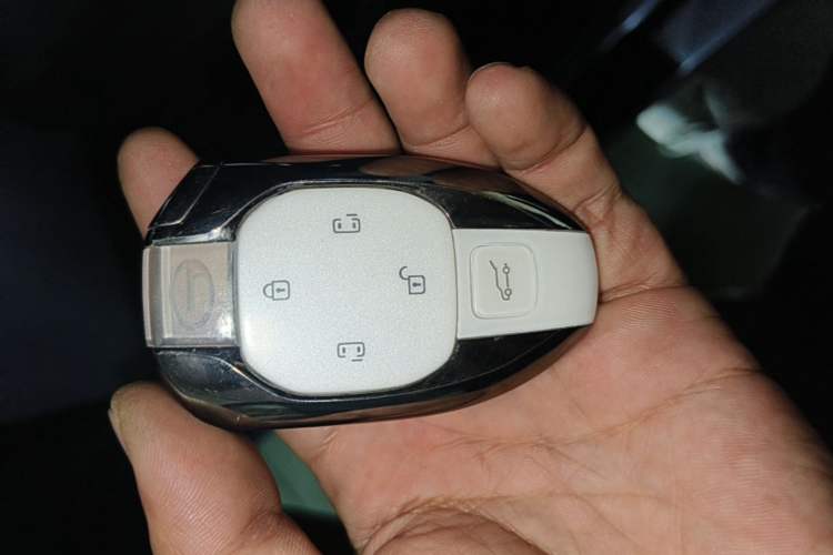 Used GAC Trumpchi M8 2024 Master Series 400T Prestige Edition Vehicle Key