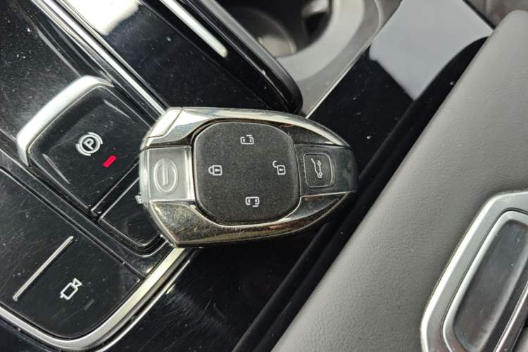 Used GAC Trumpchi M8 2024 Master Series 400T Prestige Edition Vehicle Key