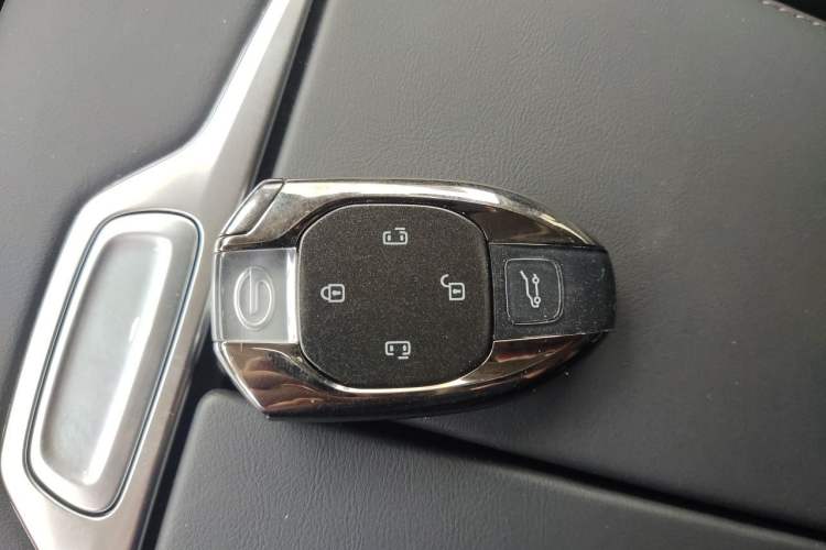 Used GAC Trumpchi M8 2024 Master Series 400T Prestige Edition Vehicle Key