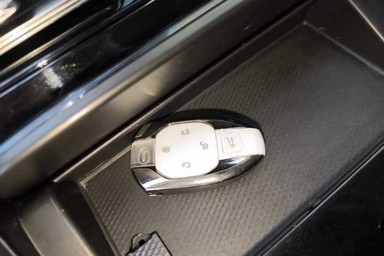 Used GAC Trumpchi M8 2024 Master Series 400T Prestige Edition Vehicle Key
