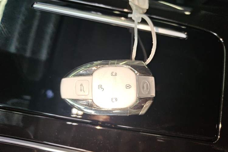 Used GAC Trumpchi M8 2024 Master Series 400T Prestige Edition Vehicle Key