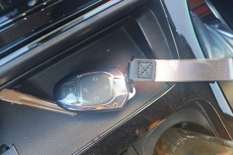 Used GAC Trumpchi M8 2024 Master Series 400T Prestige Edition Vehicle Key