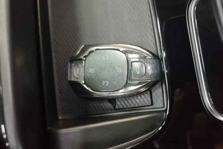 Used GAC Trumpchi M8 2024 Master Series 400T Prestige Edition Vehicle Key