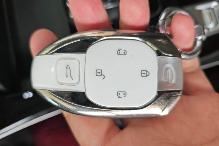 Used GAC Trumpchi M8 2024 Master Series 400T Prestige Edition Vehicle Key