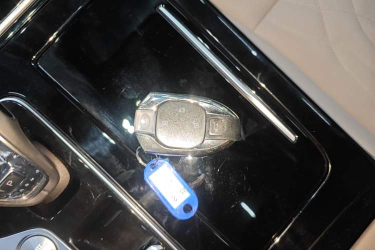 Used GAC Trumpchi M8 2024 Master Series 400T Ultimate Edition Vehicle Key