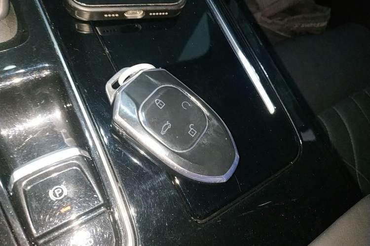 Used GAC Trumpchi M8 2024 Master Series 400T Prestige Edition Vehicle Key