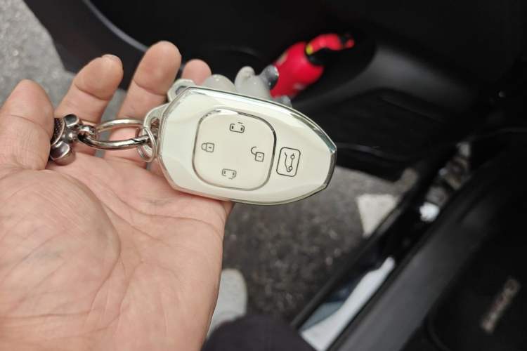 Used GAC Trumpchi M8 2024 Master Series 400T Prestige Edition Vehicle Key