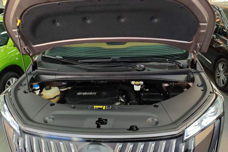 Used GAC Trumpchi M8 2024 Master Series 400T Ultimate Edition Engine Bay