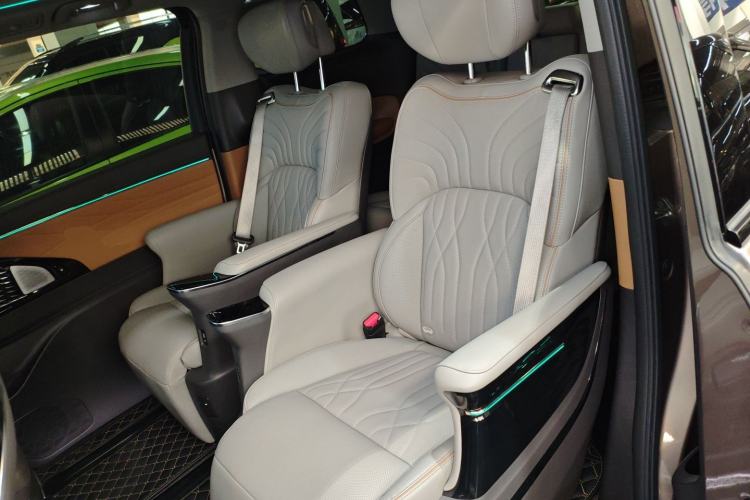 Used GAC Trumpchi M8 2024 Master Series 400T Ultimate Edition Left Rear Seat