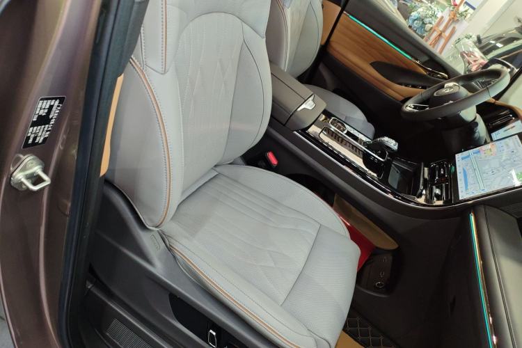 Used GAC Trumpchi M8 2024 Master Series 400T Ultimate Edition Right Front Seat