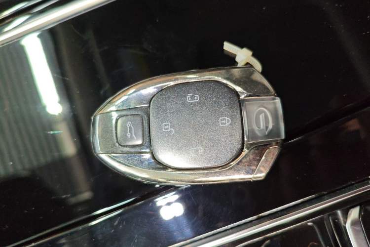 Used GAC Trumpchi M8 2024 Master Series 400T Ultimate Edition Vehicle Key