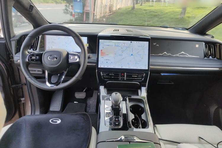 Used GAC Trumpchi M8 2024 Zongshi Series 400T Pioneer Edition Center Console