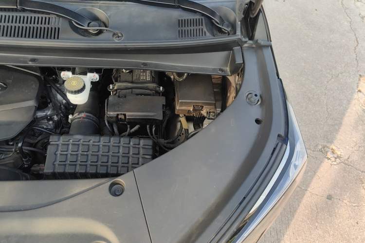 Used GAC Trumpchi M8 2024 Zongshi Series 400T Pioneer Edition Engine Bay Left