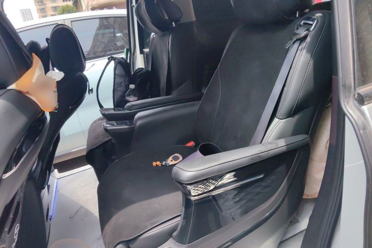 Used GAC Trumpchi M8 2024 Master Series 400T Ultimate Edition Left Rear Seat