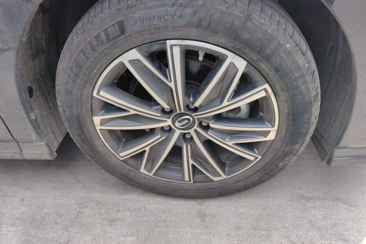 Used GAC Trumpchi M8 2024 Master Series 400T Ultimate Edition Right Front Wheel Hub