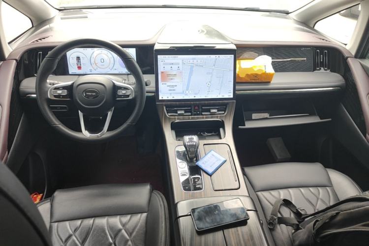 Used GAC Trumpchi M8 2024 Master Series 400T Ultimate Edition Center Console