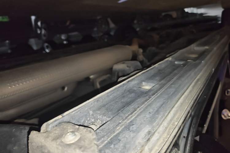 Used GAC Trumpchi M8 2024 Master Series 400T Prestige Edition Left Side Sill