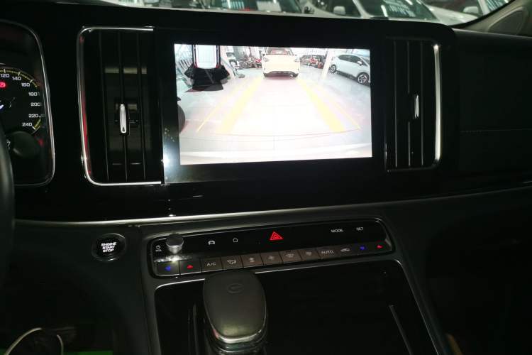 Used GAC Trumpchi M8 2024 Lingxiu Series 390T Deluxe Edition Audio And AC Panel