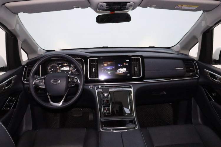 Used GAC Trumpchi M8 2024 Lingxiu Series 390T Luxury Edition Audio And AC Panel