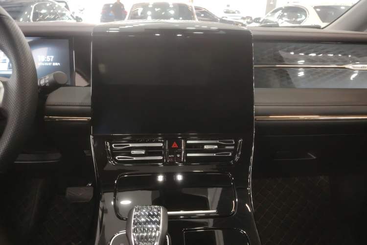 Used GAC Trumpchi M8 2024 Master Series 400T Ultimate Edition Audio And AC Panel