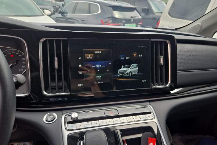 Used GAC Trumpchi M8 2024 Lingxiu Series 390T Luxury Edition Audio And AC Panel