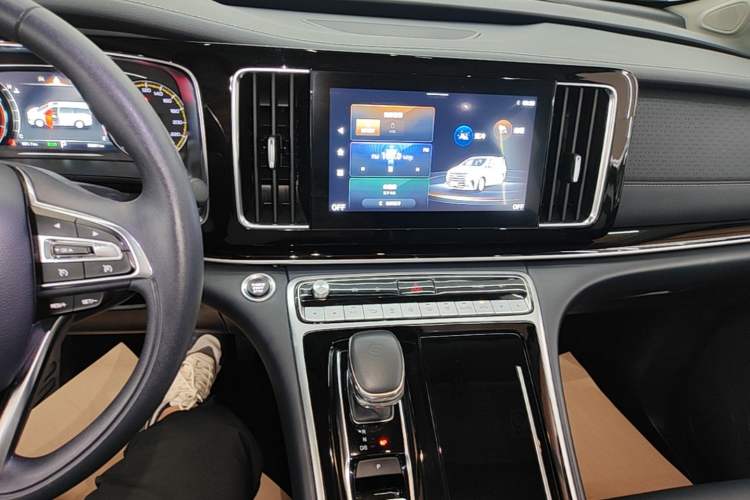 Used GAC Trumpchi M8 2024 Lingxiu Series 390T Luxury Edition Audio And AC Panel