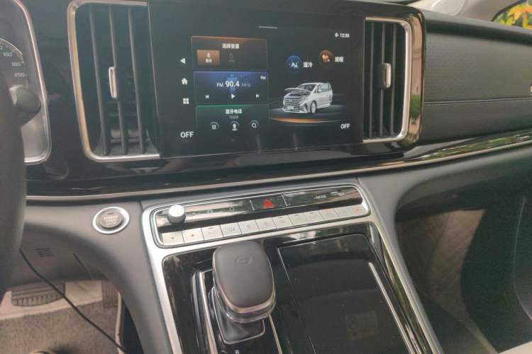 Used GAC Trumpchi M8 2024 Lingxiu Series 390T Luxury Edition Audio And AC Panel