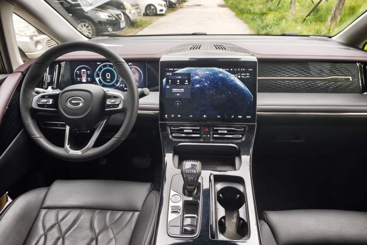 Used GAC Trumpchi M8 2024 Master Series 400T Ultimate Edition Center Console