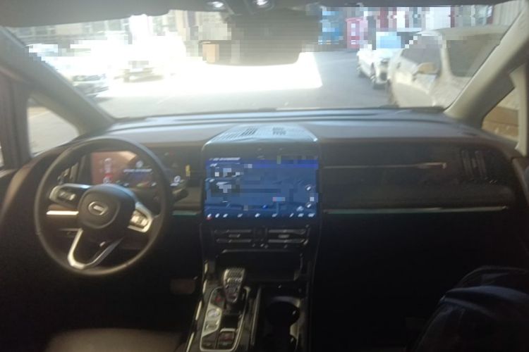 Used GAC Trumpchi M8 2024 Master Series Super Hybrid Edition Center Console