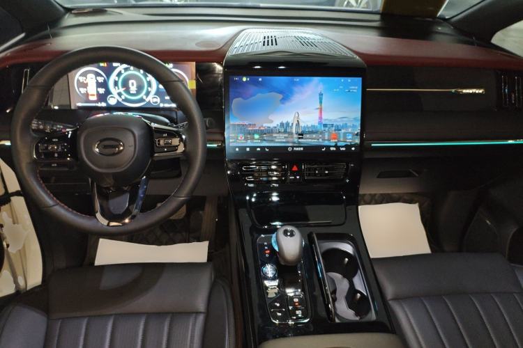 Used GAC Trumpchi M8 2024 Zongshi Series 400T Pioneer Edition Center Console