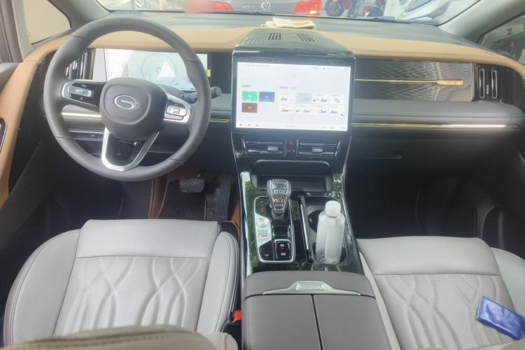 Used GAC Trumpchi M8 2024 Master Series 400T Ultimate Edition Center Console