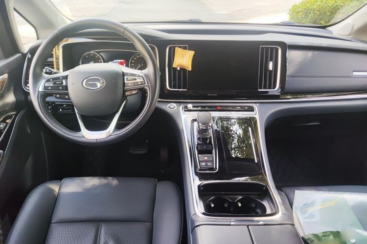 Used GAC Trumpchi M8 2024 Lingxiu Series 390T Deluxe Edition Center Console