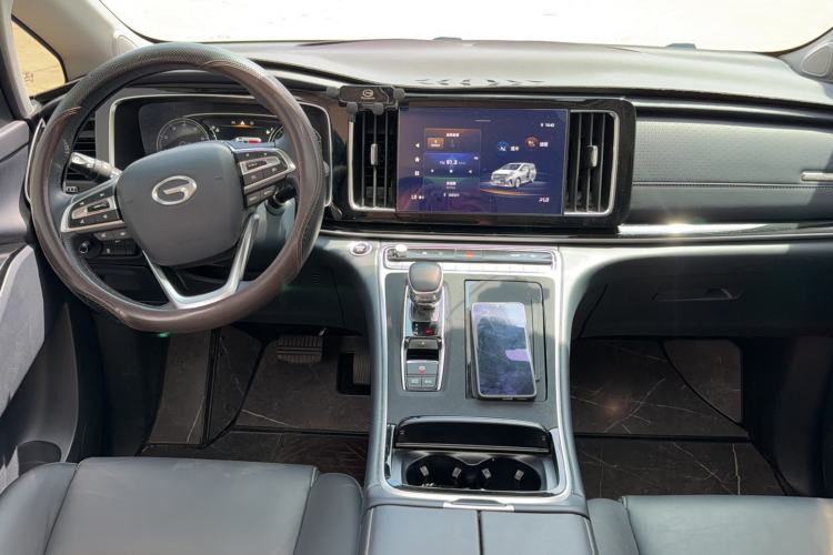 Used GAC Trumpchi M8 2024 Lingxiu Series 390T Deluxe Edition Center Console