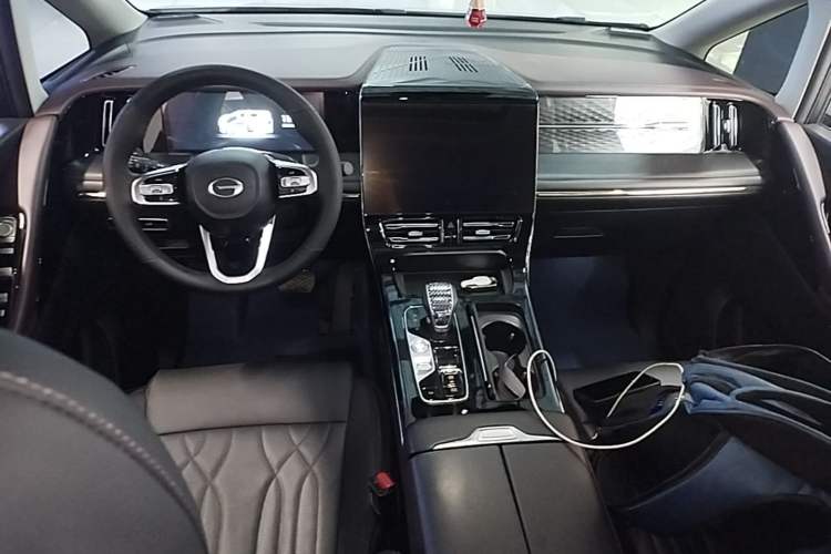 Used GAC Trumpchi M8 2024 Master Series 400T Ultimate Edition Center Console