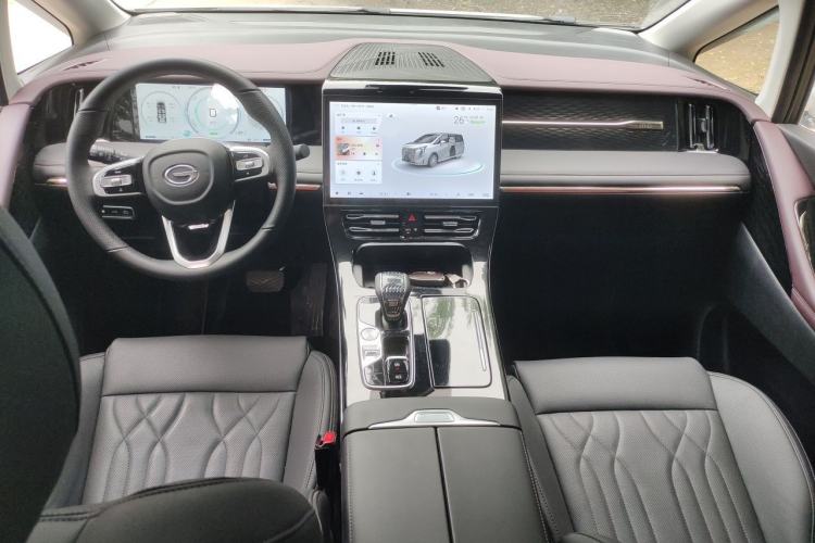 Used GAC Trumpchi M8 2024 Master Series Super Hybrid Edition Center Console