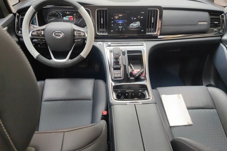 Used GAC Trumpchi M8 2024 Lingxiu Series 390T Luxury Edition Center Console