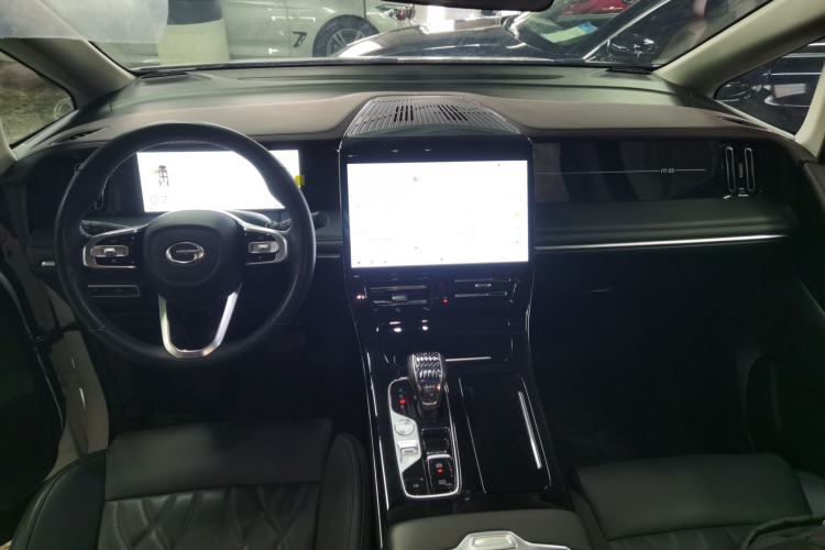 Used GAC Trumpchi M8 2024 Master Series 400T Prestige Edition Center Console