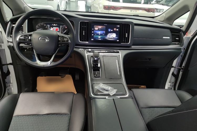 Used GAC Trumpchi M8 2024 Lingxiu Series 390T Luxury Edition Center Console