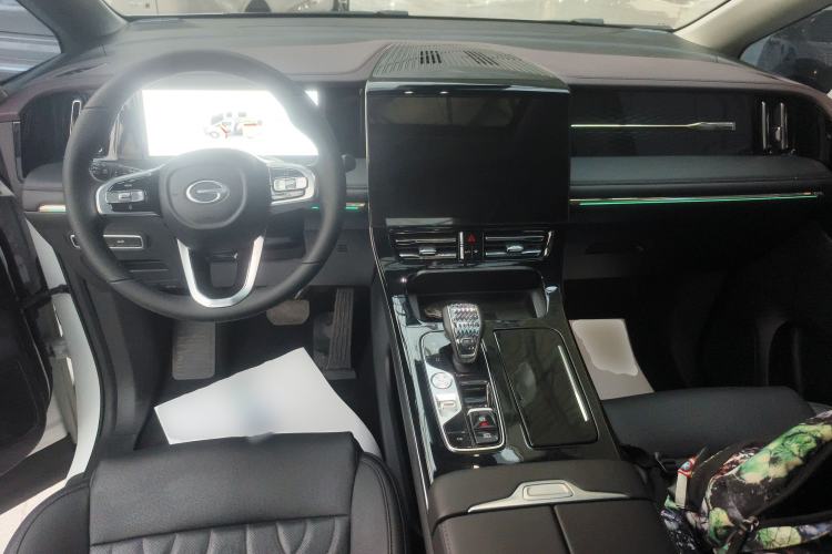 Used GAC Trumpchi M8 2024 Master Series 400T Ultimate Edition Center Console