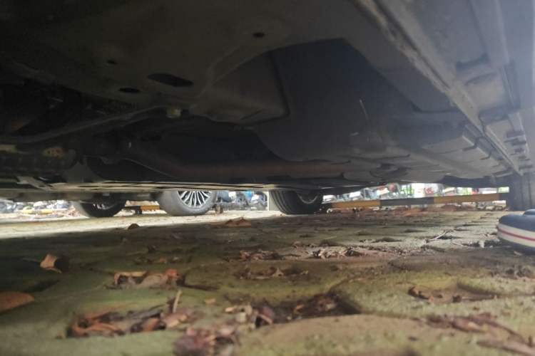 Used GAC Trumpchi M8 2024 Zongshi Series 400T Pioneer Edition Chassis Front Left
