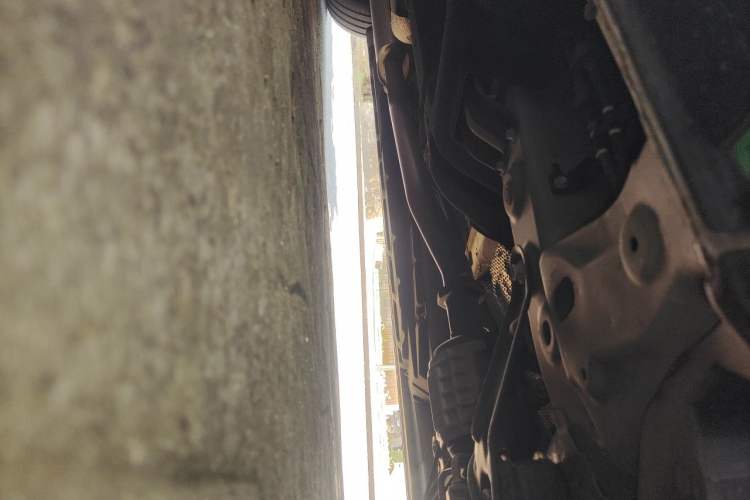 Used GAC Trumpchi M8 2024 Zongshi Series 400T Pioneer Edition Chassis Front Right